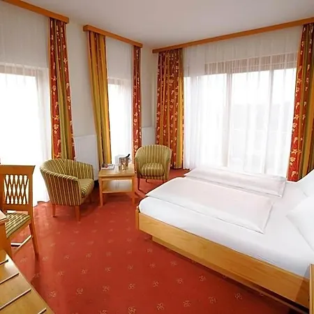 Hotel Garni Am Seggauberg 3*